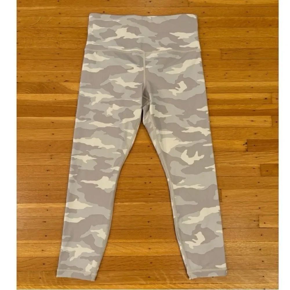 Athleta Elation 7/8 Tight Grey Camo Athletic Leggings
